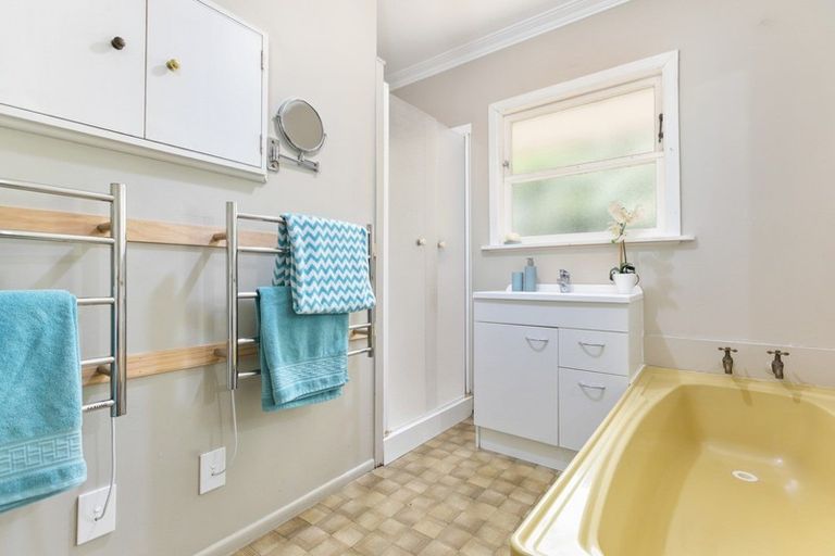 Photo of property in 90 Oceanview Road, Mount Maunganui, 3116