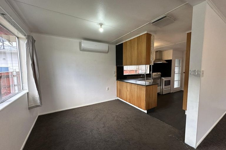 Photo of property in 2 Wyoming Grove, Totara Park, Upper Hutt, 5018