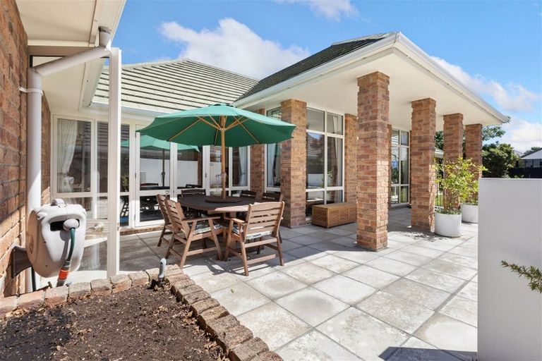 Photo of property in 15 Apsley Drive, Russley, Christchurch, 8042