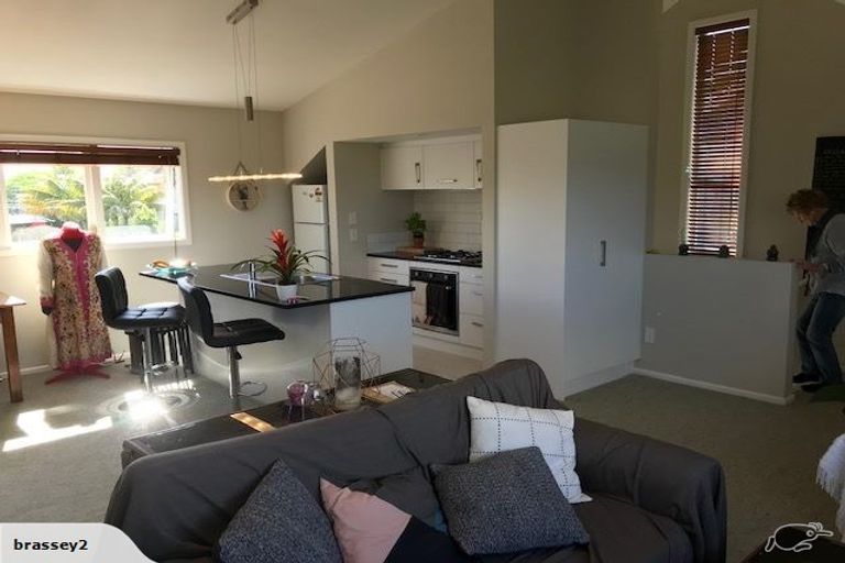 Photo of property in 2a Brassey Road, Saint Johns Hill, Whanganui, 4500