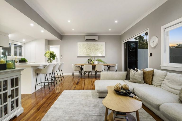 Photo of property in 1/5 Nelson Avenue, Northcote Point, Auckland, 0627