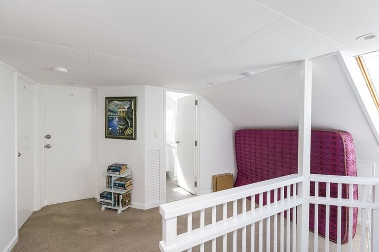 Photo of property in 75 Majoribanks Street, Mount Victoria, Wellington, 6011