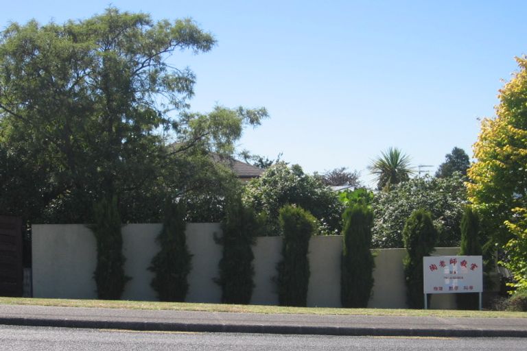 Photo of property in 2/51 Forrest Hill Road, Milford, Auckland, 0620