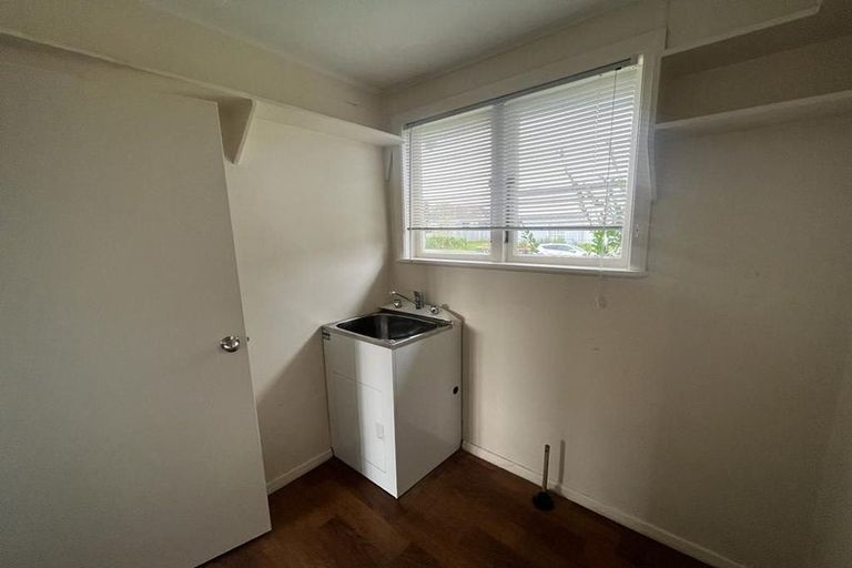 Photo of property in 11 Healy Road, Manurewa, Auckland, 2102