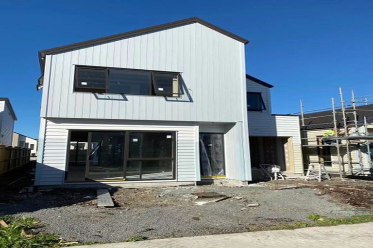 Photo of property in 6 Kairakau Street, Takanini, 2110