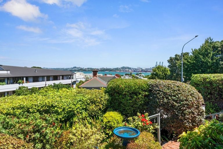 Photo of property in 9/66 Victoria Road, Devonport, Auckland, 0624