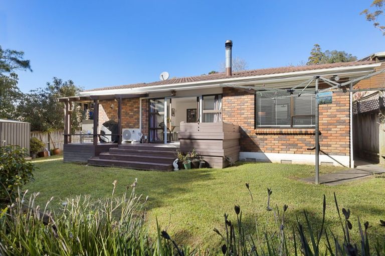 Photo of property in 2/12 Fitzwilliam Drive, Torbay, Auckland, 0630