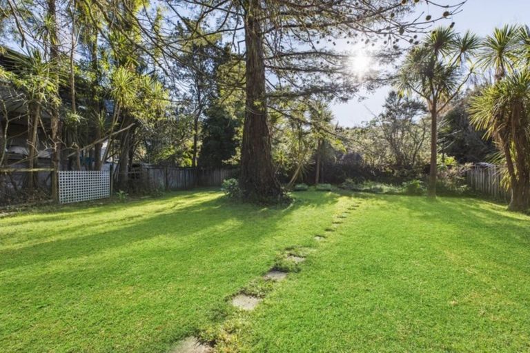 Photo of property in 79 Gledstane Road, Stanmore Bay, Whangaparaoa, 0932