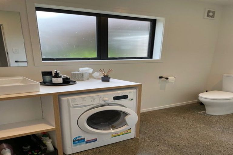 Photo of property in 28 Mere Mere Avenue, Palmerston North, 4414