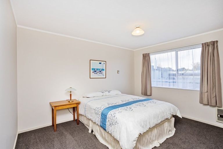 Photo of property in 2/308 Yarrow Street, Richmond, Invercargill, 9810