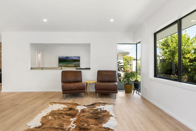 Photo of property in 111 Dickson Road, Papamoa Beach, Papamoa, 3118