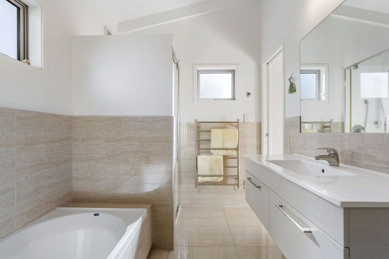 Photo of property in 103 Kotuku Street, Whangamata, 3620