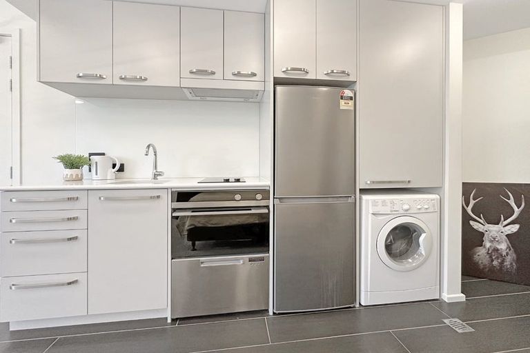 Photo of property in 106/3 Roxburgh Street, Mount Victoria, Wellington, 6011