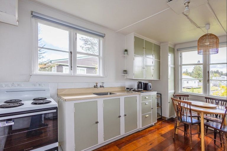 Photo of property in 30 Mackenzie Street, National Park, Owhango, 3989