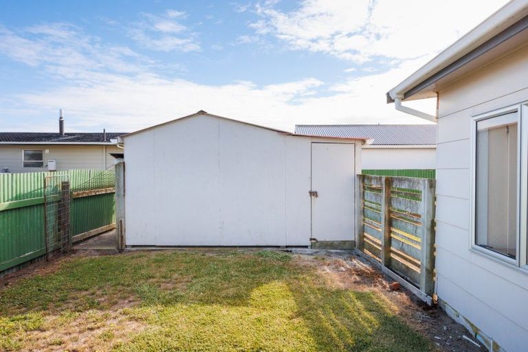 Photo of property in 4 Te Awa Street, Foxton Beach, Foxton, 4815