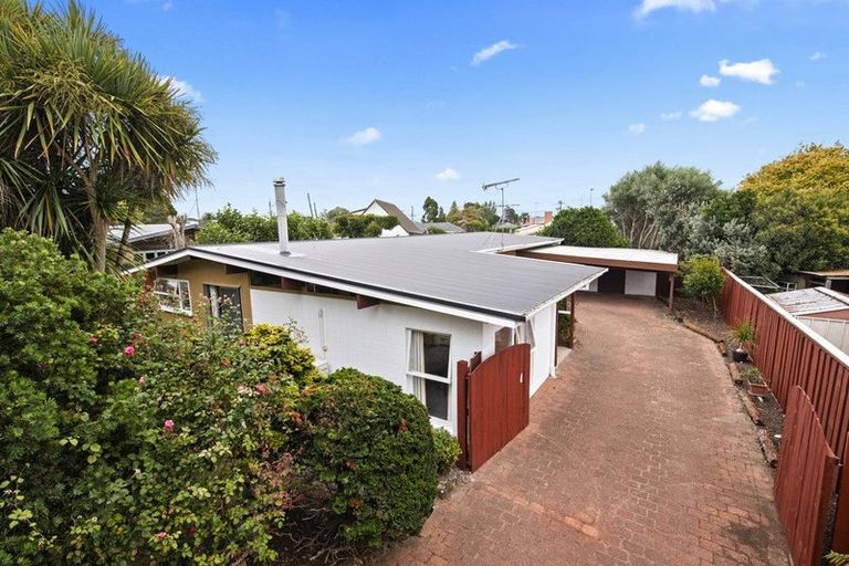 Photo of property in 8 Alf Walker Place, Papakura, 2110