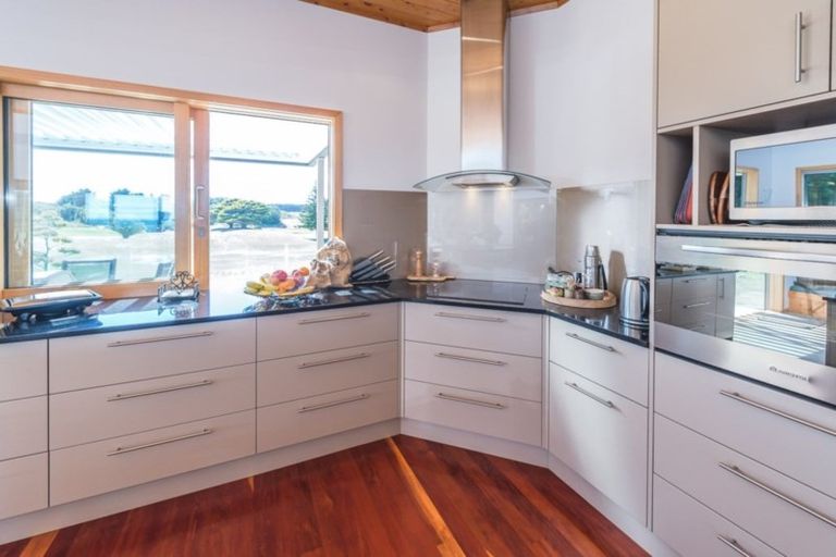 Photo of property in 36 Longbeach Drive, Castlecliff, Whanganui, 4501