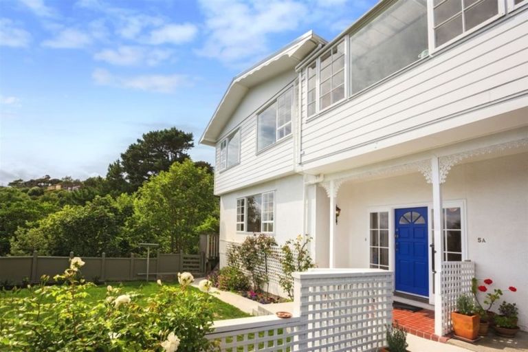 Photo of property in 5a Kahu Road, Paremata, Porirua, 5024