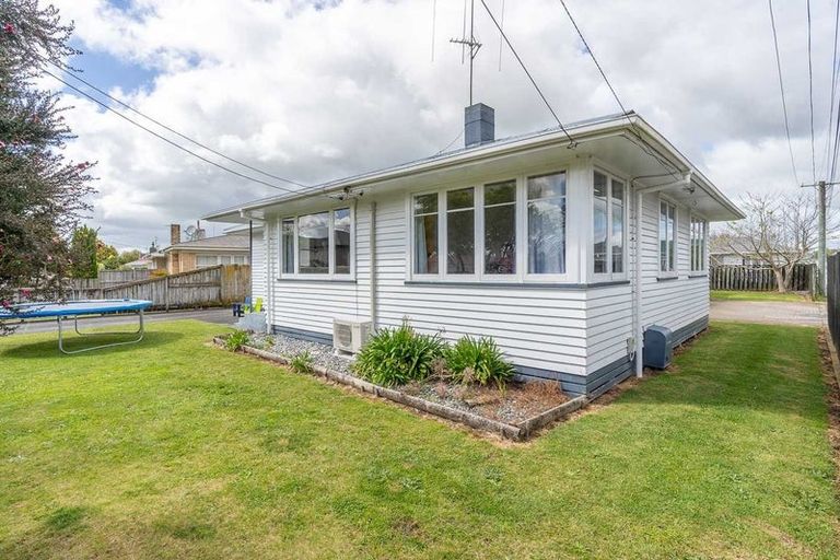 Photo of property in 10 Vesty Avenue, Hillcrest, Hamilton, 3216