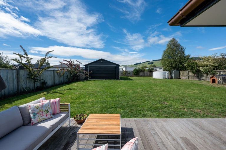 Photo of property in 61 Montgomery Crescent, Kinloch, Taupo, 3377