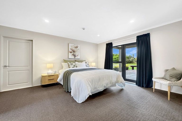 Photo of property in 1 Montgomery Crescent, Kinloch, Taupo, 3377
