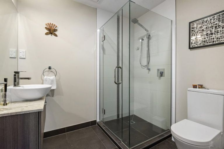 Photo of property in Wilk Heights, 2/8 Wilk Lane, Browns Bay, Auckland, 0630