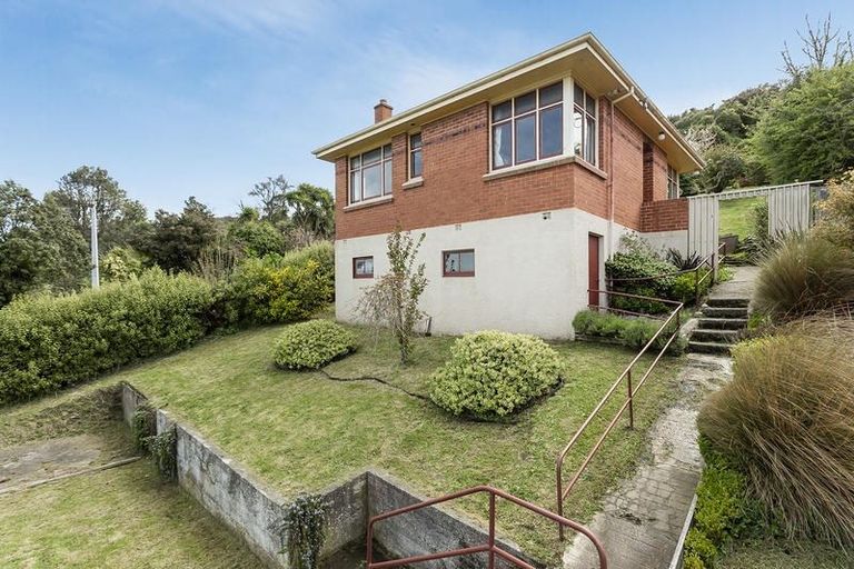 Photo of property in 5 Totara Street, Ravensbourne, Dunedin, 9022