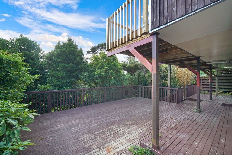 Photo of property in 12 Glenbush Place, Birkenhead, Auckland, 0626