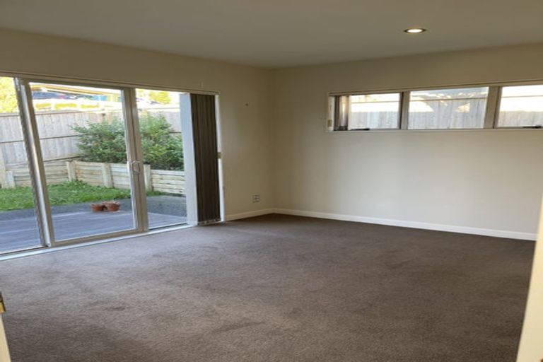 Photo of property in 5 Houhere Close, Albany, Auckland, 0632