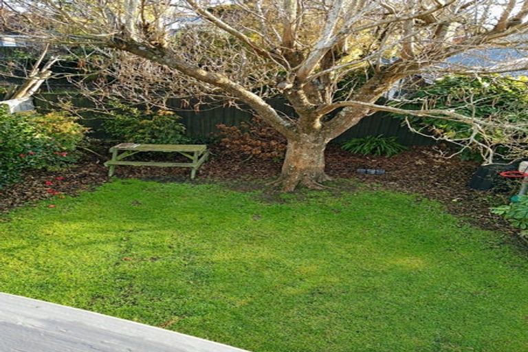 Photo of property in 6 Wadeley Road, Ilam, Christchurch, 8041