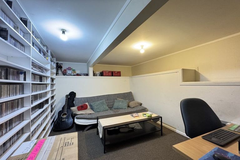 Photo of property in 129 Holborn Drive, Stokes Valley, Lower Hutt, 5019