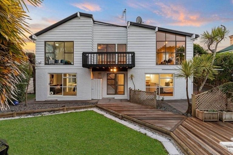Photo of property in 25 Windmill Road, Mount Eden, Auckland, 1024
