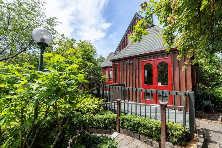 Photo of property in 77 Kopanga Road, Havelock North, 4130