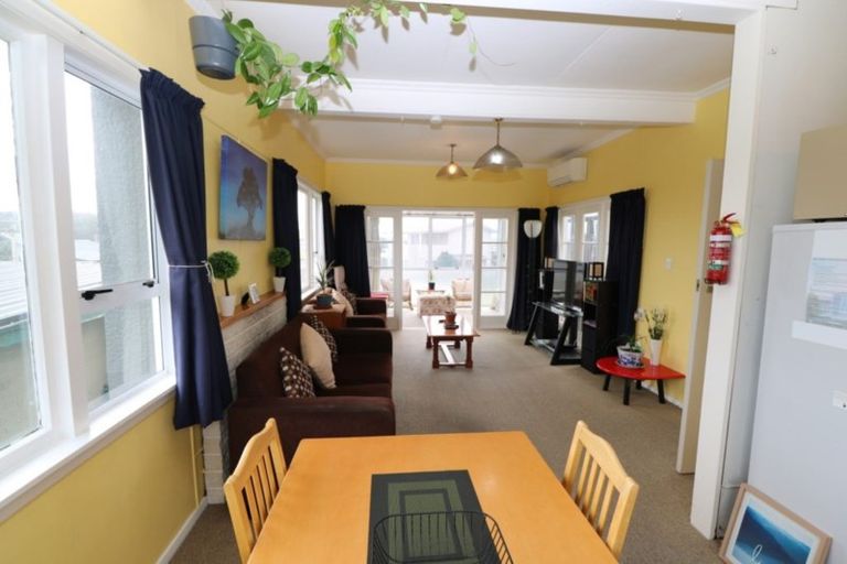 Photo of property in 22 Nelson Street, Foxton Beach, Foxton, 4815