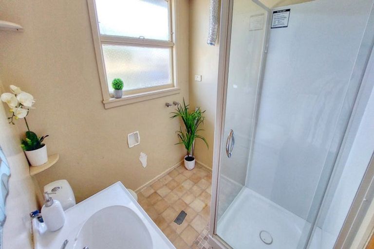 Photo of property in 4/98 Mathesons Road, Phillipstown, Christchurch, 8011