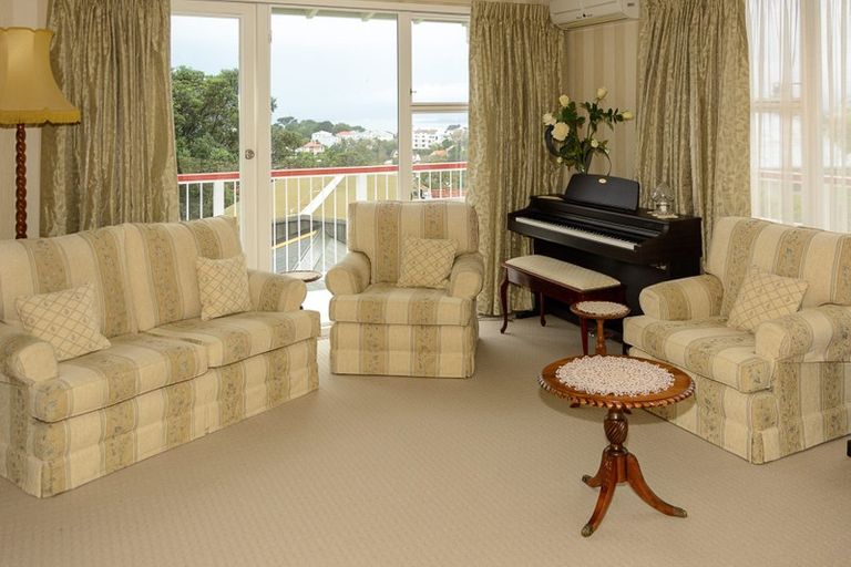 Photo of property in 117 Upland Road, Kelburn, Wellington, 6012