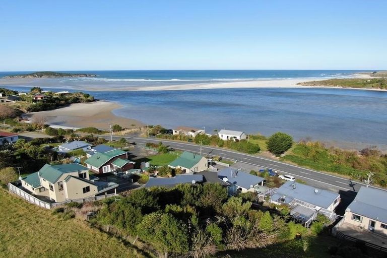 Photo of property in 1400 Taieri Mouth Road, Taieri Mouth, Brighton, 9091