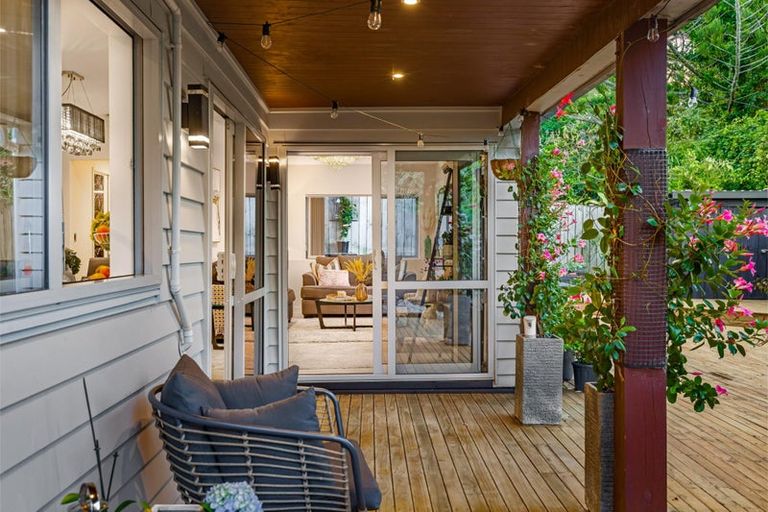 Photo of property in 223a Don Buck Road, Massey, Auckland, 0614