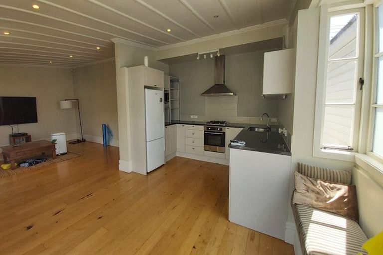 Photo of property in 31 Seafield View Road, Grafton, Auckland, 1023