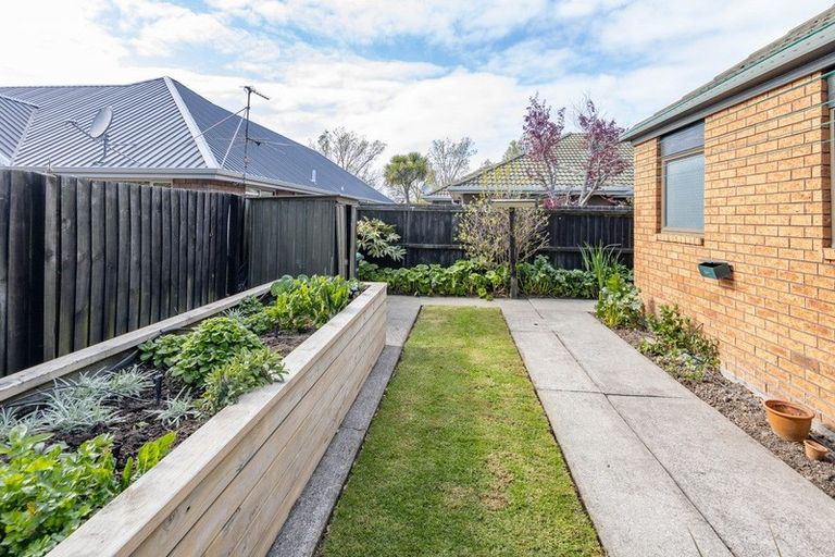 Photo of property in 8 Kedleston Drive, Avonhead, Christchurch, 8042