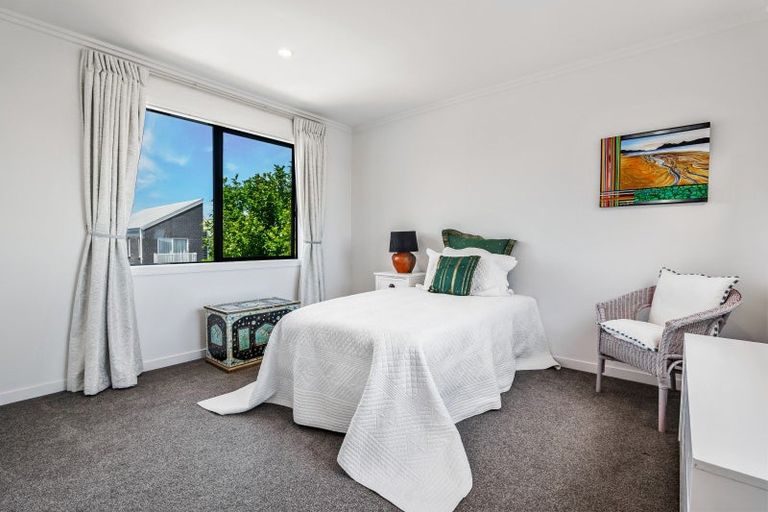 Photo of property in 18 Saltmarsh Road, Hobsonville, Auckland, 0616