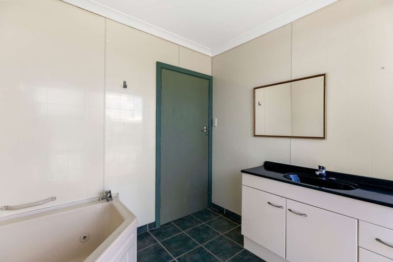 Photo of property in 38 Manuka Street, Castlecliff, Whanganui, 4501