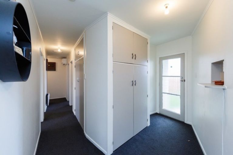 Photo of property in 1 Tararua Terrace, Cloverlea, Palmerston North, 4412