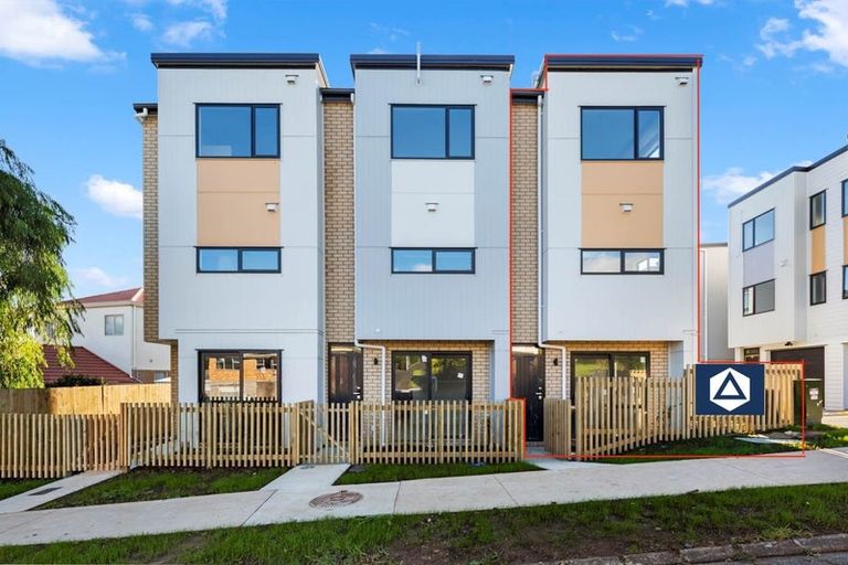 Photo of property in 1/5 Chevis Place, Pakuranga, Auckland, 2010