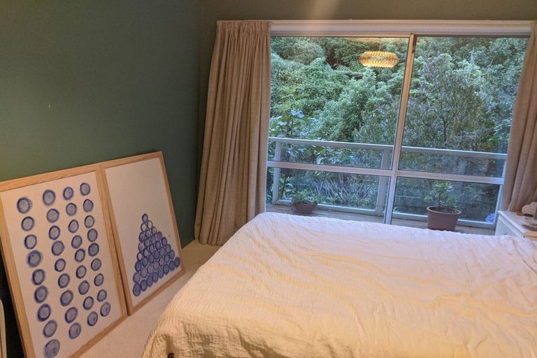 Photo of property in 11b Kamla Way, Khandallah, Wellington, 6035