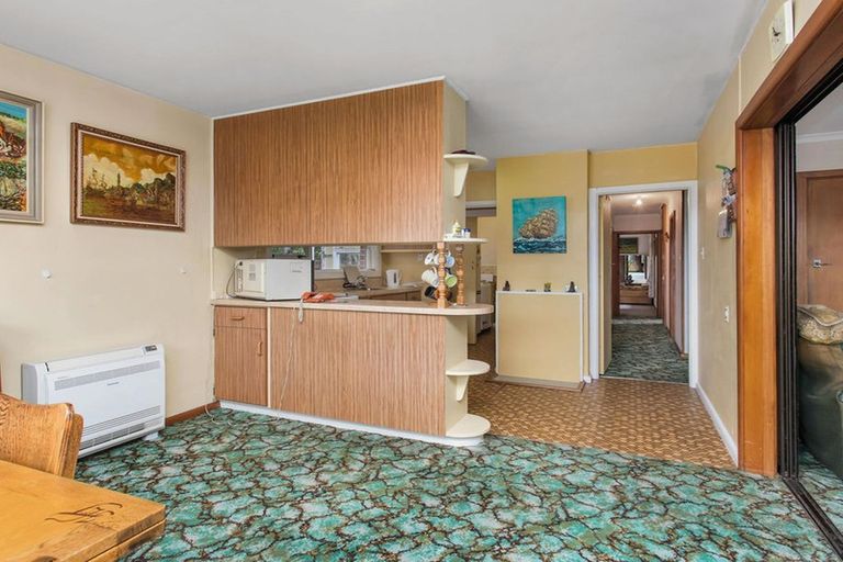 Photo of property in 2/15 Tuscany Place, Beckenham, Christchurch, 8023