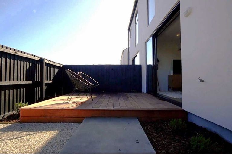 Photo of property in 2/102 Creyke Road, Ilam, Christchurch, 8041