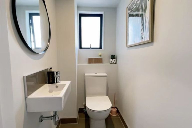 Photo of property in 70 Makamaka Lane, Albany Heights, Auckland, 0632