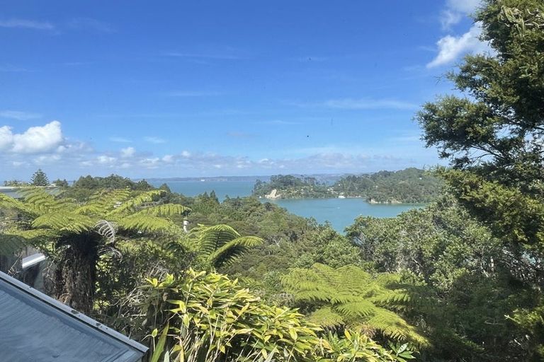 Photo of property in 741 South Titirangi Road, Titirangi, Auckland, 0604