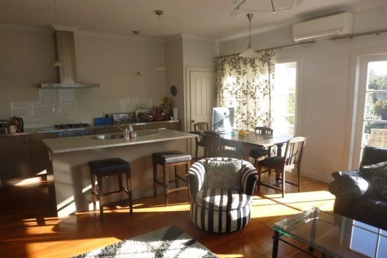 Photo of property in 73 William Street, Petone, Lower Hutt, 5012